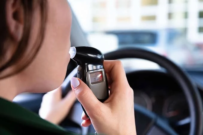 What should drivers know before starting an interlock program?