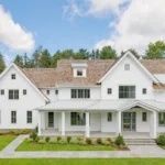 Why Is Vinyl Siding a Popular Choice for Modern Homes?